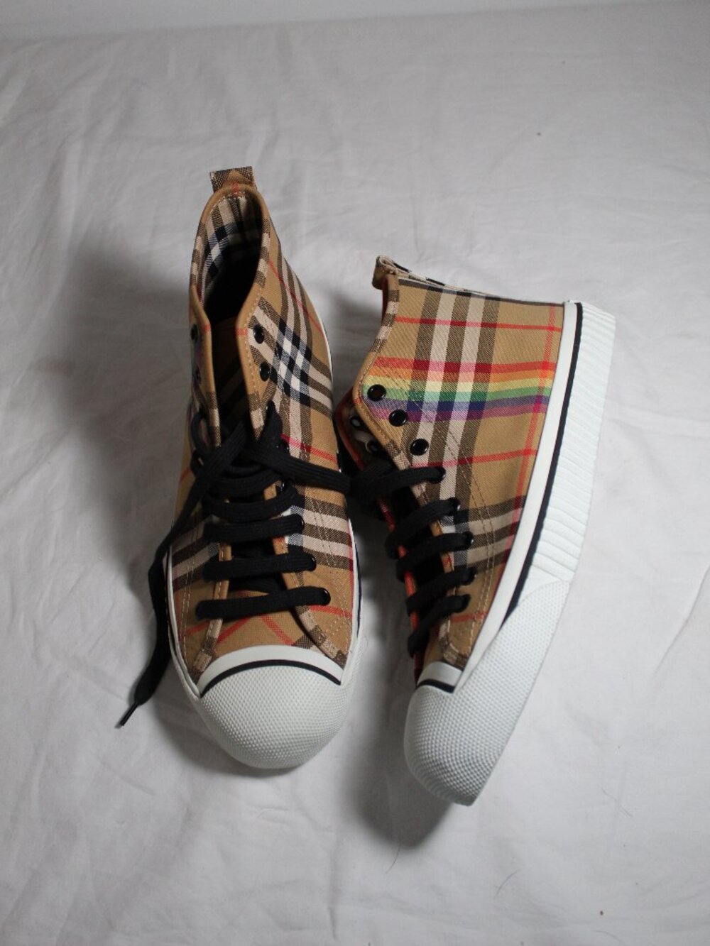 NEW Burberry Kingly Hi Rainbow Vintage Check Canvas Sneakers Lace Up UNISEX 42